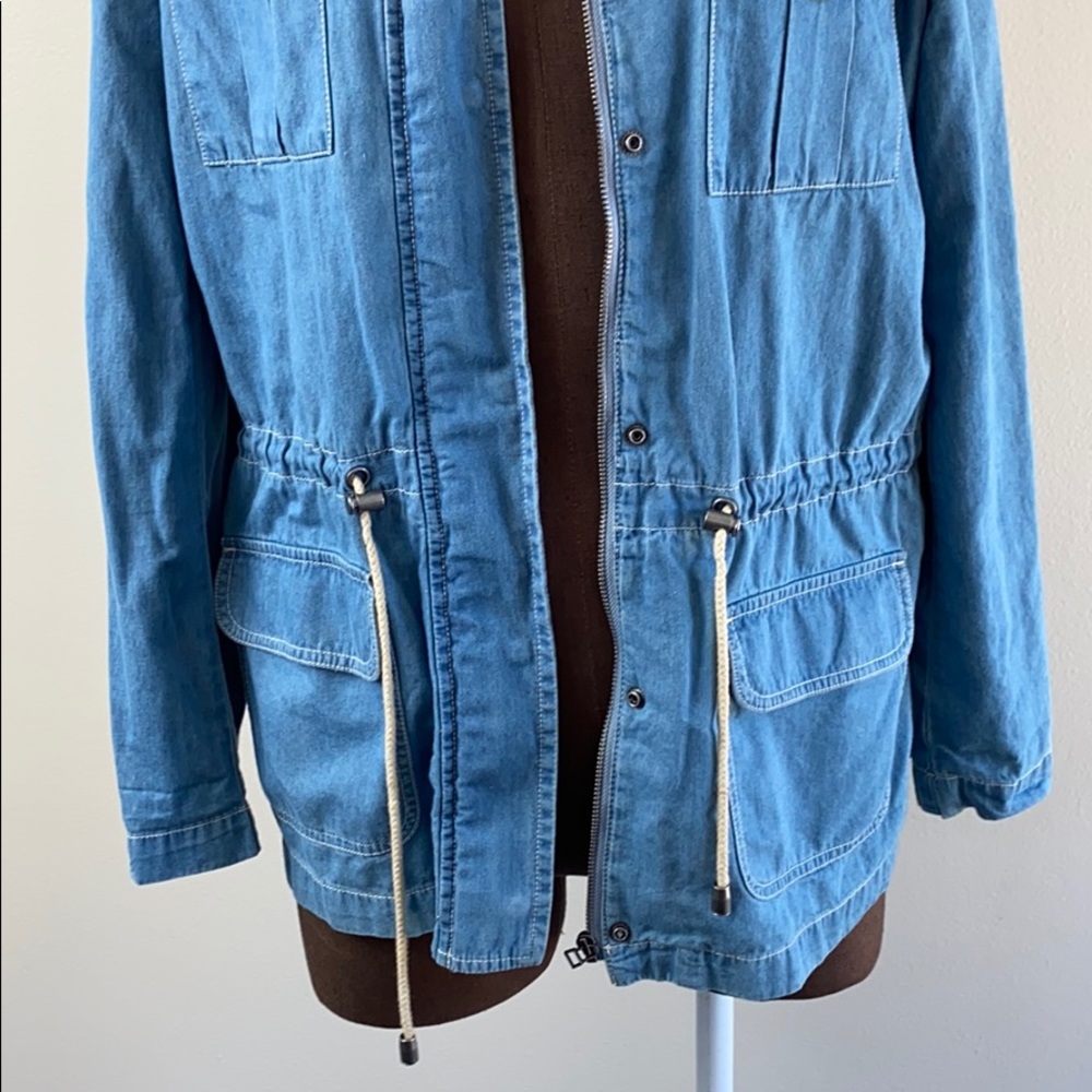 Lightweight Utility Jacket - Picture 11 of 13